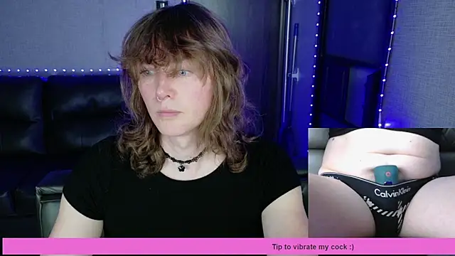 Snapshot of tsellieryder chatting on 10/26/25, 12:27 tsellieryder online show from 10/26/25, 12:27