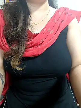 Snapshot of sassy_aly007 chatting on 09/15/25, 10:26 sassy aly007 online show from 09/15/25, 10:26