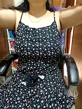 Snapshot of sassy_aly007 chatting on 10/02/25, 10:11 sassy aly007 online show from 10/02/25, 10:11