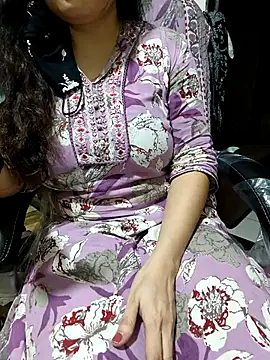 Snapshot of sassy_aly007 chatting on 10/03/25, 04:15 sassy aly007 online show from 10/03/25, 04:15