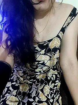 Snapshot of sassy_aly007 chatting on 10/15/25, 04:18 sassy aly007 online show from 10/15/25, 04:18