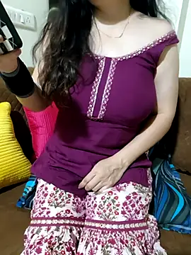 Snapshot of sassy_aly007 chatting on 10/21/25, 05:02 sassy aly007 online show from 10/21/25, 05:02