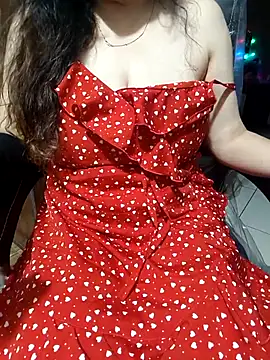 Snapshot of sassy_aly007 chatting on 11/17/25, 04:57 sassy aly007 online show from 11/17/25, 04:57