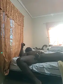 Snapshot of Black_Stallionz chatting on 11/20/25, 12:16 Black Stallionz online show from 11/20/25, 12:16