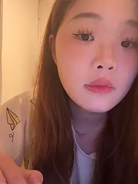 Snapshot of zxcq666 chatting on 10/18/25, 03:02 zxcq666 online show from 10/18/25, 03:02