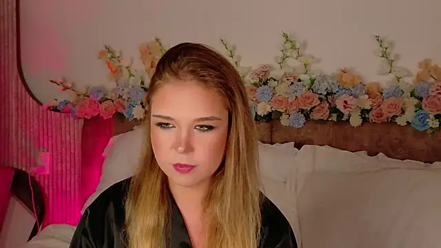 Lilith Bonheur online show from 04/18/26, 05:39