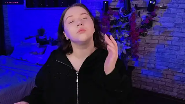 Snapshot of Selena_Muse chatting on 11/27/25, 05:31 Selena Muse online show from 11/27/25, 05:31