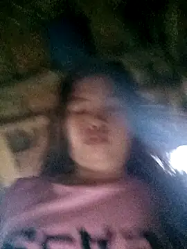 Snapshot of Luyen004 chatting on 02/24/26, 11:58 Luyen004 online show from 02/24/26, 11:58