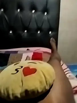 Snapshot of Dickninja084 chatting on 02/25/26, 05:55 Dickninja084 online show from 02/25/26, 05:55