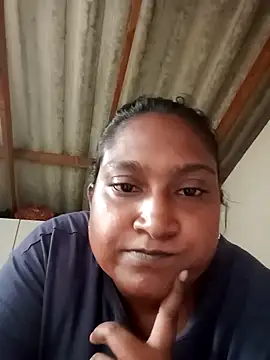 Snapshot of Indianqueen786 chatting on 09/13/25, 01:22 Indianqueen786 online show from 09/13/25, 01:22