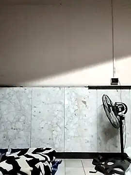 Kwasi-a online show from 11/08/25, 04:23