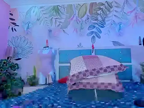 Snapshot of sweet_lulu_sofia chatting on 10/02/25, 08:49 sweet lulu sofia online show from 10/02/25, 08:49