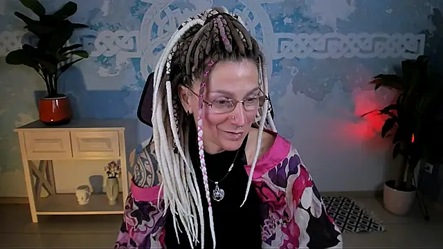 UmaSpace online show from 02/06/26, 05:12