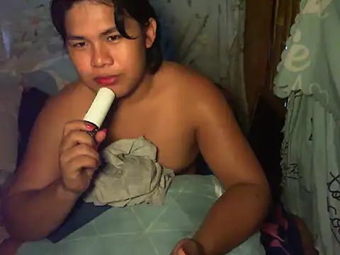 Huntrix2025 online show from 10/18/25, 05:43