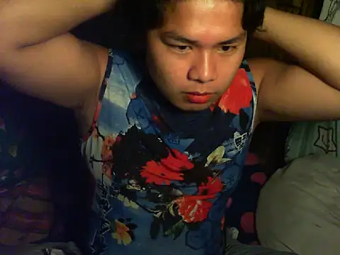 Huntrix2025 online show from 10/18/25, 07:47