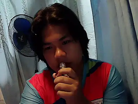 Huntrix2025 online show from 11/16/25, 07:19