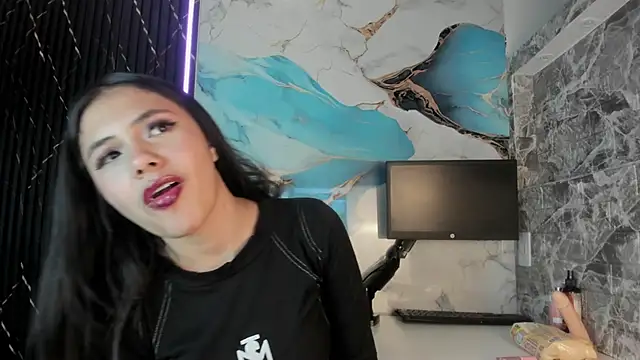 SharomHilton online show from 09/29/25, 08:13