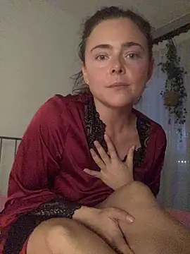 Snapshot of Mia_Winters chatting on 10/21/25, 05:46 Mia Winters online show from 10/21/25, 05:46