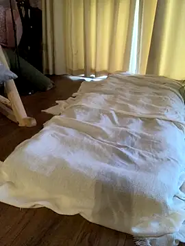 Snapshot of Mia_Winters chatting on 11/22/25, 04:06 Mia Winters online show from 11/22/25, 04:06