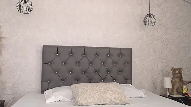 Snapshot of Sabriinaa_Foxx chatting on 03/16/26, 12:09 Sabriinaa Foxx online show from 03/16/26, 12:09