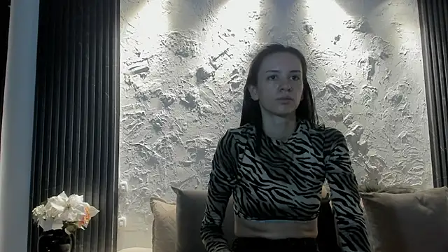 Snapshot of joselin_rouse chatting on 04/11/26, 01:04 joselin rouse online show from 04/11/26, 01:04