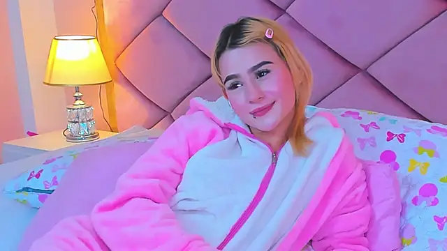 ChloeLaurentt online show from 03/01/26, 01:46