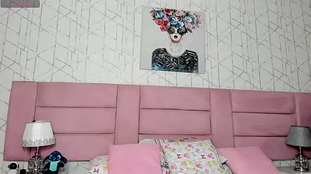ChloeLaurentt online show from 05/20/26, 01:17