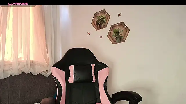 NyxTits online show from 05/20/26, 08:26