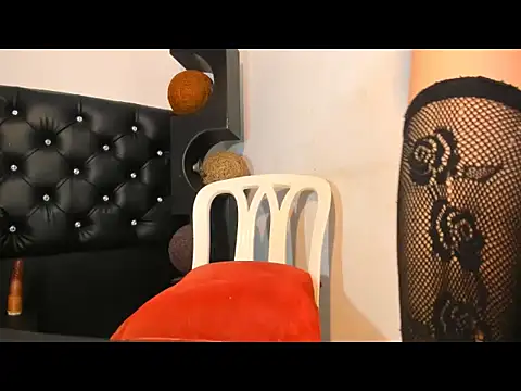 valeriapinkxx online show from 04/15/26, 01:51