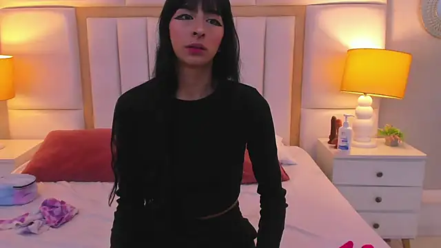 LaylaaDoll online show from 02/25/26, 07:45