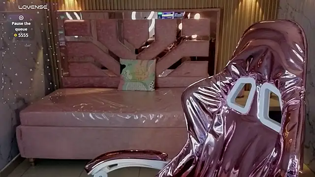 lilith4 s online show from 03/23/26, 08:13