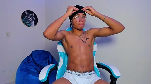 Snapshot of dann_cute028 chatting on 09/19/25, 11:05 dann cute028 online show from 09/19/25, 11:05