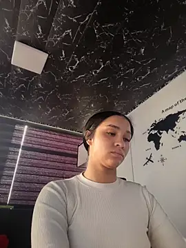 Isabella-Teen online show from 06/20/26, 12:41