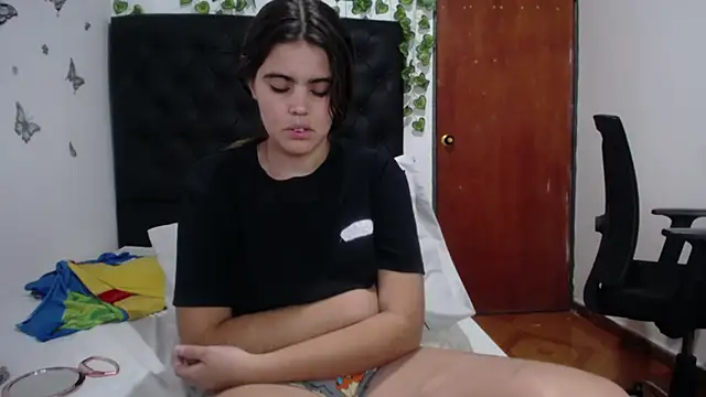 isabel 09 online show from 11/06/25, 03:13