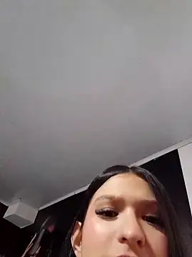 Snapshot of AggathaSanders_ chatting on 09/20/25, 03:13 AggathaSanders  online show from 09/20/25, 03:13