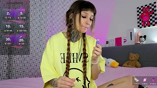 LilithPoison online show from 01/17/26, 06:00