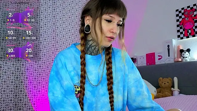 LilithPoison online show from 02/07/26, 07:06