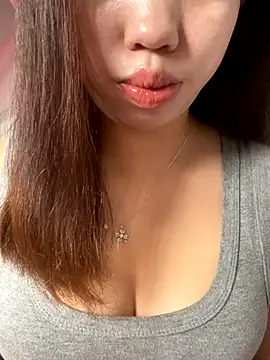 Rose-babyx online show from 12/15/25, 02:49