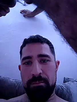 Snapshot of HAMADA__11 chatting on 11/18/25, 04:11 HAMADA 11 online show from 11/18/25, 04:11