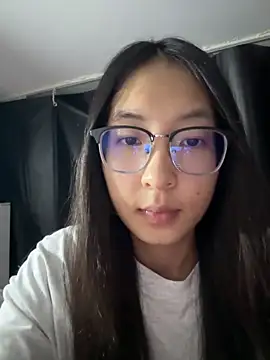 xiaobaimao6 online show from 10/19/25, 04:29