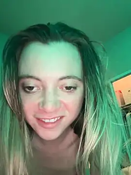 Snapshot of cuminhot69 chatting on 10/12/25, 03:00 cuminhot69 online show from 10/12/25, 03:00