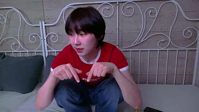 HeejinWang online show from 04/02/26, 08:17