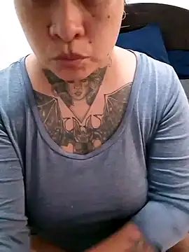 agnesvela online show from 10/30/25, 06:15