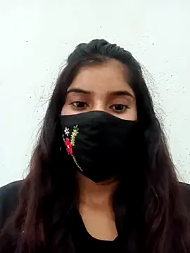 Snapshot of Aaisha-16 chatting on 10/27/25, 02:26 Aaisha-16 online show from 10/27/25, 02:26