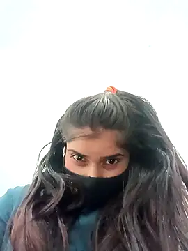 Snapshot of Aaisha-16 chatting on 10/28/25, 02:26 Aaisha-16 online show from 10/28/25, 02:26