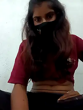 Snapshot of Aaisha-16 chatting on 10/31/25, 03:29 Aaisha-16 online show from 10/31/25, 03:29