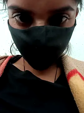 Snapshot of Aaisha-16 chatting on 11/17/25, 03:01 Aaisha-16 online show from 11/17/25, 03:01