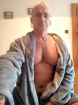 Snapshot of chcem1975 chatting on 10/01/25, 08:53 chcem1975 online show from 10/01/25, 08:53