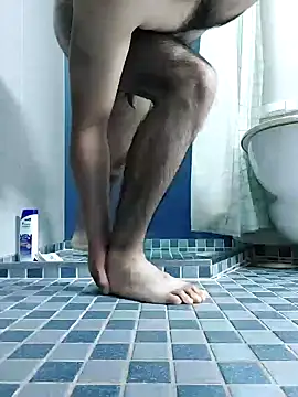 Snapshot of Alecumload chatting on 09/28/25, 06:02 Alecumload online show from 09/28/25, 06:02