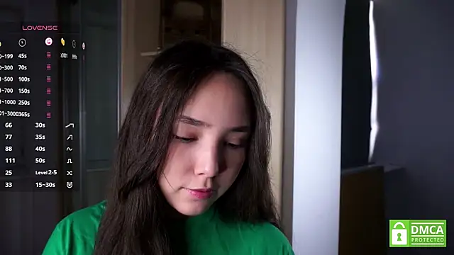 RenaeConnerley online show from 10/05/25, 04:55